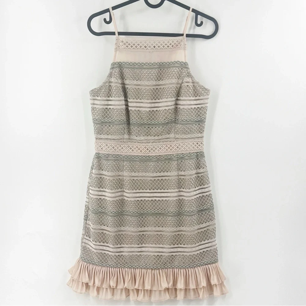 ✅ NWT ADELYN RAE KIRSTYN A LINE SAND STRIPED DRESS WITH‎ RUFFLE HEM SIZE SMALL
